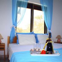 salonikiou beach deluxe apartments