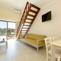 trefon hotel-apts (ex.motakis village-trefon hotel)