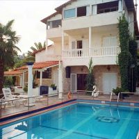 villa george hotel apartments