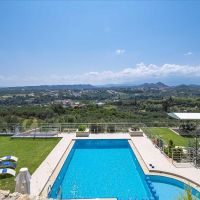 villa athinais
