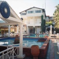 villa george hotel apartments