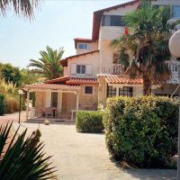 villa george hotel apartments