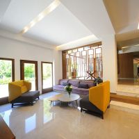 atrium ambiance hotel