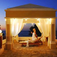 alexander beach hotel