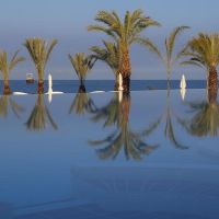king evelthon beach hotel