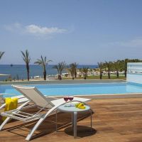 king evelthon beach hotel