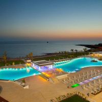 king evelthon beach hotel