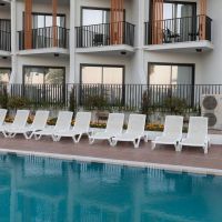 the raga side 16+ fine dining hotel