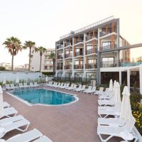 the raga side 16+ fine dining hotel
