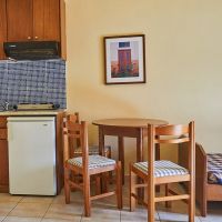 troulis apart hotel