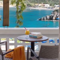 troulis apart hotel