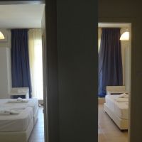 leonidas apartments апартаменты