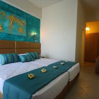 leonidas apartments апартаменты