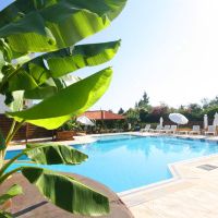 leonidas apartments апартаменты