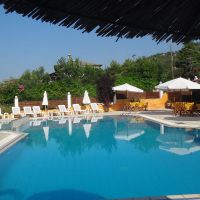leonidas apartments апартаменты
