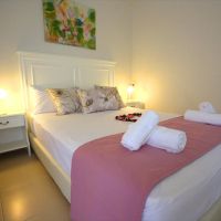leonidas apartments апартаменты