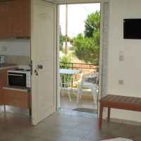fotis apartments