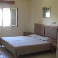 fotis apartments