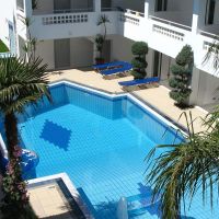 emerald hotel & apartments