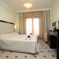 tresor sousouras (ex.hanioti palace) 4*