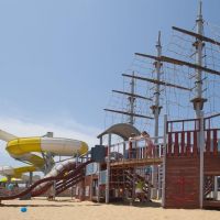 louis phaethon beach