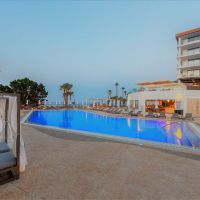 leonardo crystal cove hotel & spa