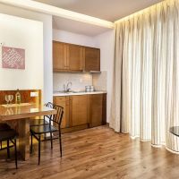 elina hotel apartment