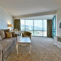 marina grand beach hotel