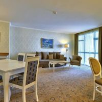 marina grand beach hotel