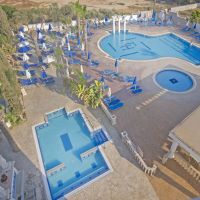 chrystalla hotel