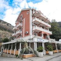 garni hotel acd