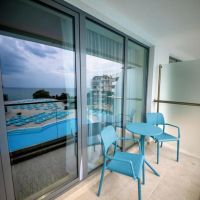 riu astoria