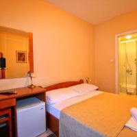 podostrog hotel