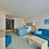 riu astoria