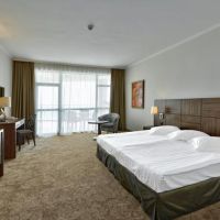 marina grand beach hotel