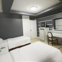 floral hotel dolphin circle pattaya