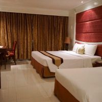 floral hotel dolphin circle pattaya