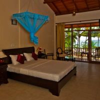paradise beach club