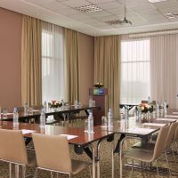 holiday inn express dubai jumeirah