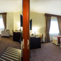 summit hotel deira