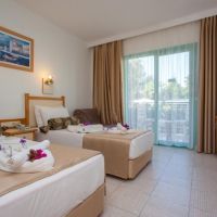 rebin beach hotel