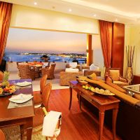 alexander the great hotel