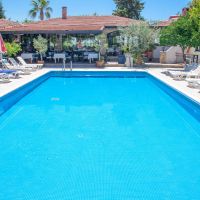 leda beach hotel