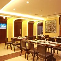 al waleed palace hotel apartments