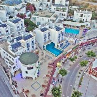 sky vela hotel
