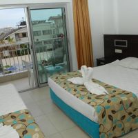 orient apart hotel
