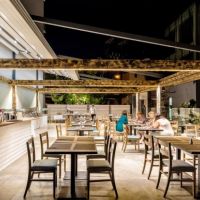 pollis hotel