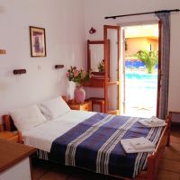 semiramis studios & apartments
