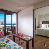 koutrakis suites