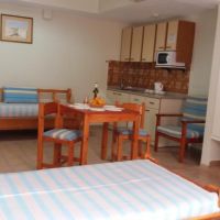 semiramis studios & apartments